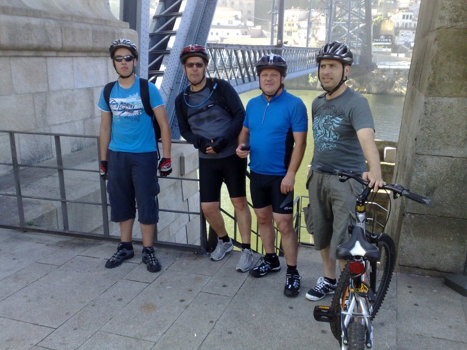 2010-06-03 - Porto - Junto à Ponte Luiz I