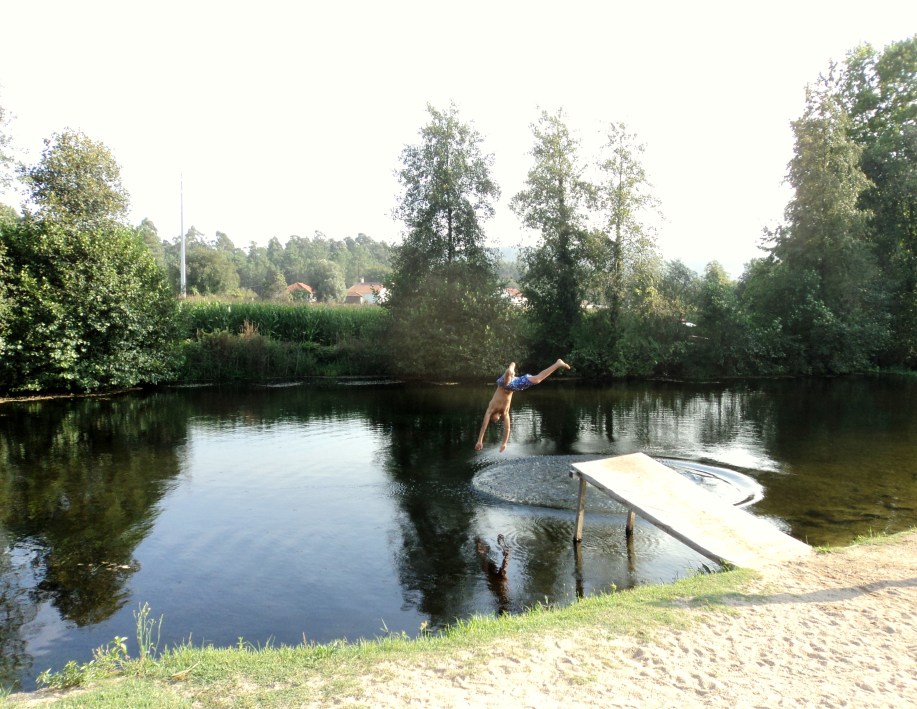 2011-09-15 - Rio Neiva junto à ponte das Tábuas - António Oliveira