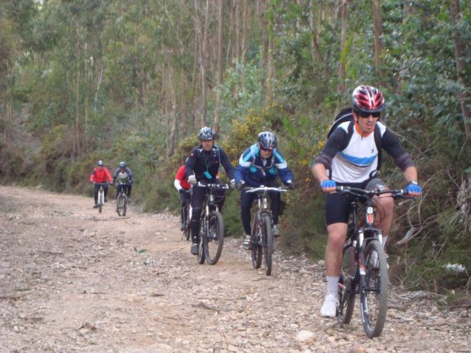 ... o Tiago na linha da frente ...
