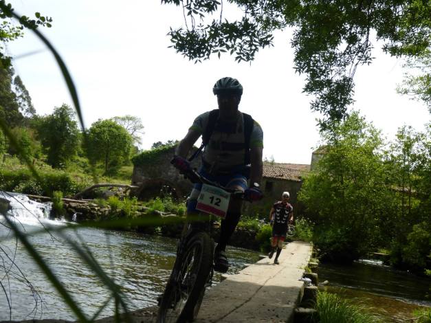 O nosso secretário, que a cada dia que passa, ganha mais e mais confiança, em si e na bike.