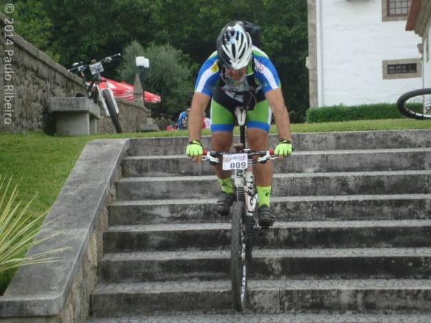 Convém nunca deixar os nossos créditos por mãos alheias!