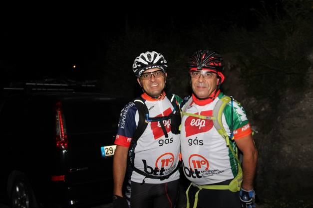 Duas recentes aquisições do Team Dar ao Ped@l e dois bons amigos.