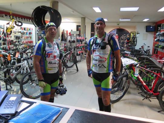 10678713_783032375076836_5042394080802119405_n