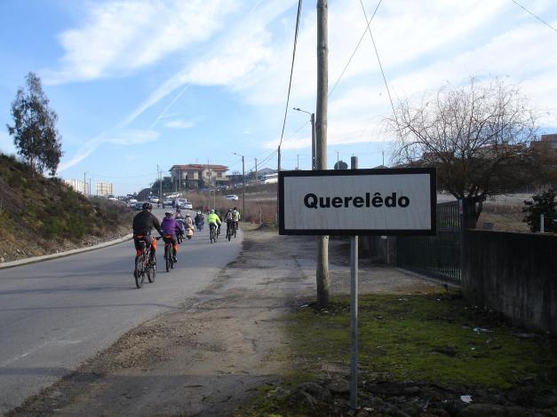 Nós a chegarmos a Quereledo!